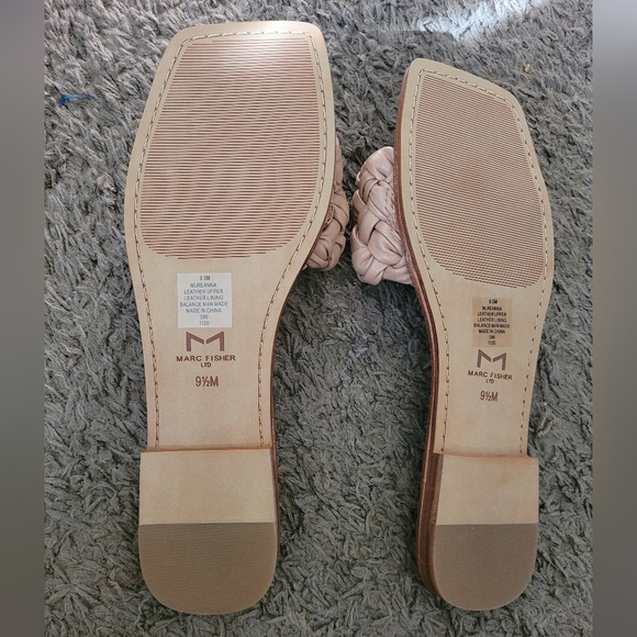 Marc fisher sandals - Picture 4 of 5